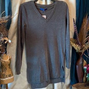 Ladies green small sweater with long sleeves